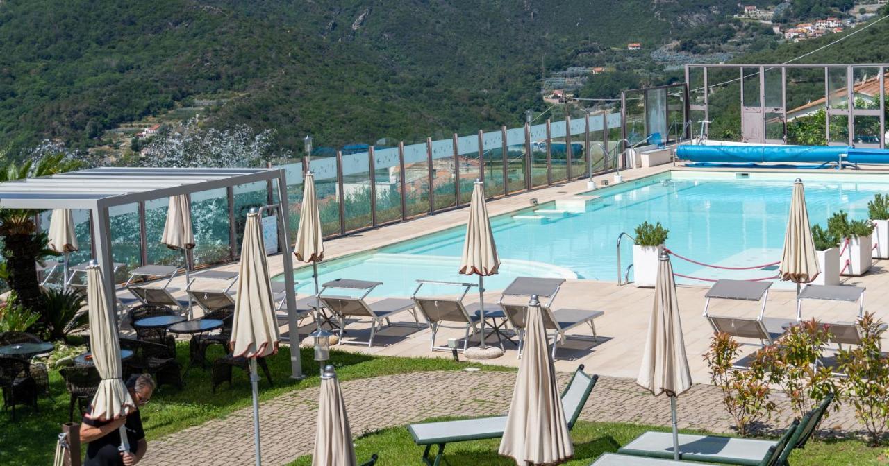 Residence Villa Il Casale - Appartamenti Wellness E Piscina Riscaldata 토보산지아코모 외부 사진