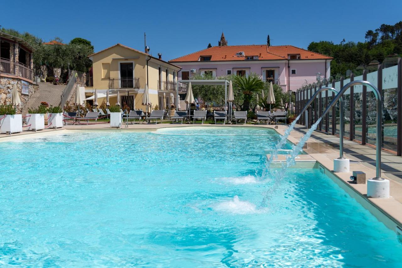 Residence Villa Il Casale - Appartamenti Wellness E Piscina Riscaldata 토보산지아코모 외부 사진