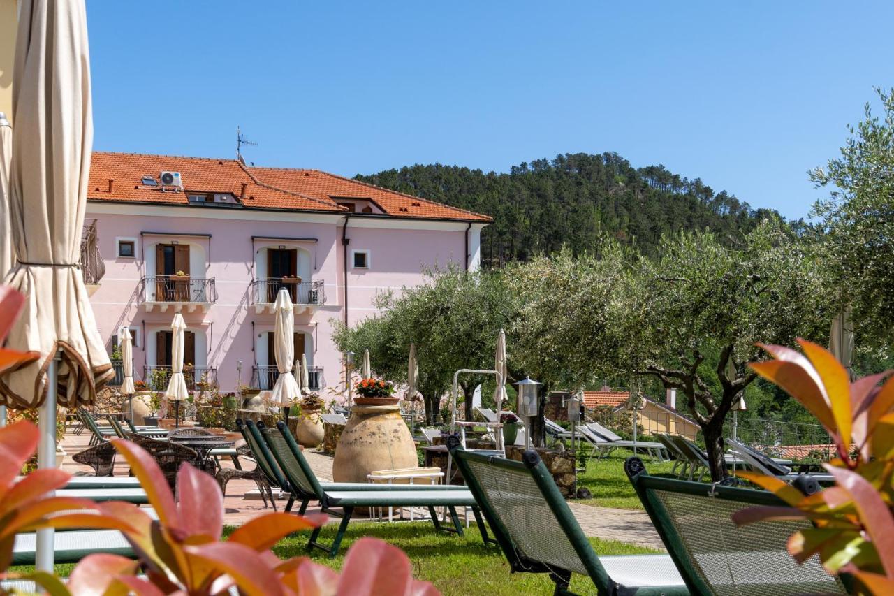 Residence Villa Il Casale - Appartamenti Wellness E Piscina Riscaldata 토보산지아코모 외부 사진