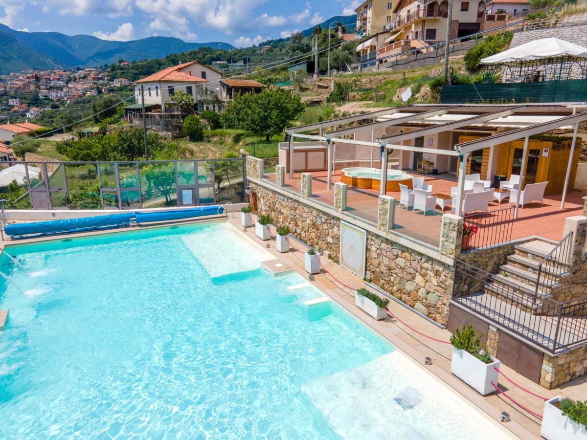 Residence Villa Il Casale - Appartamenti Wellness E Piscina Riscaldata 토보산지아코모 외부 사진