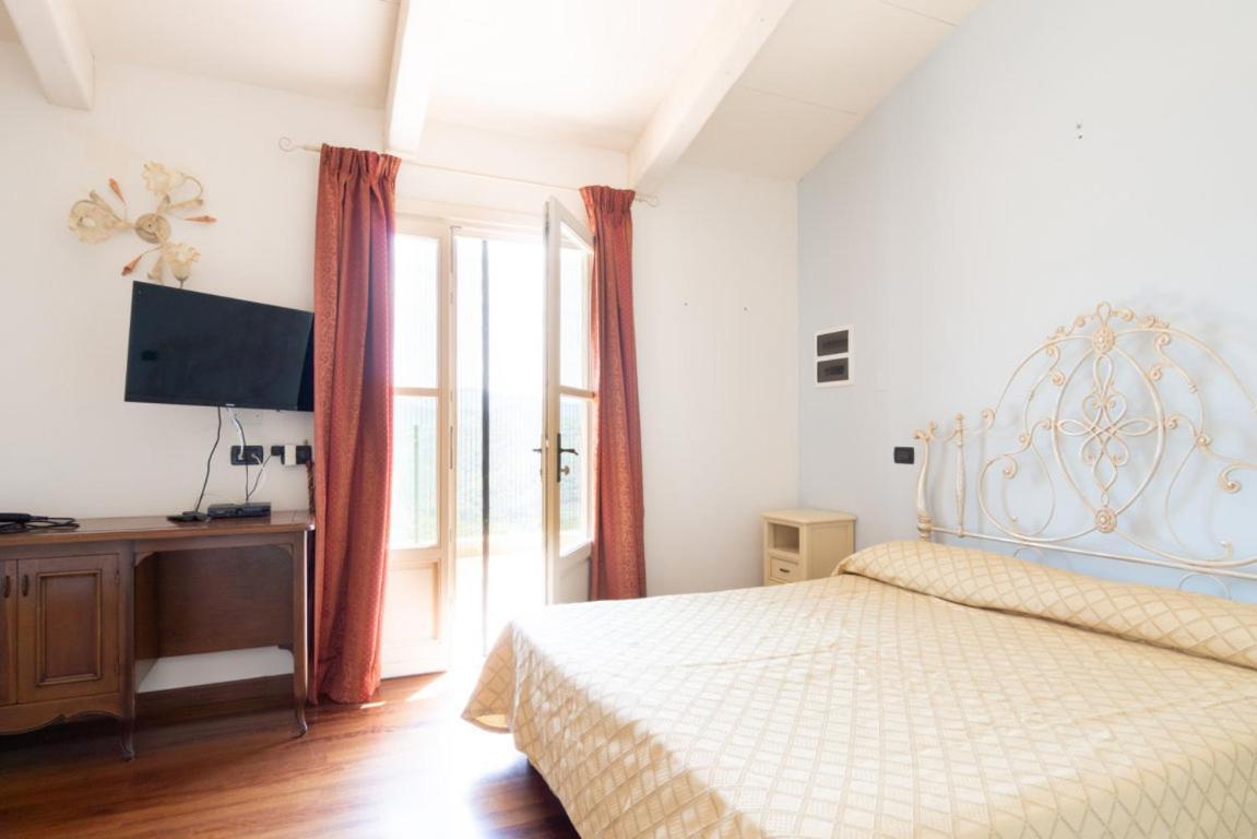 Residence Villa Il Casale - Appartamenti Wellness E Piscina Riscaldata 토보산지아코모 외부 사진