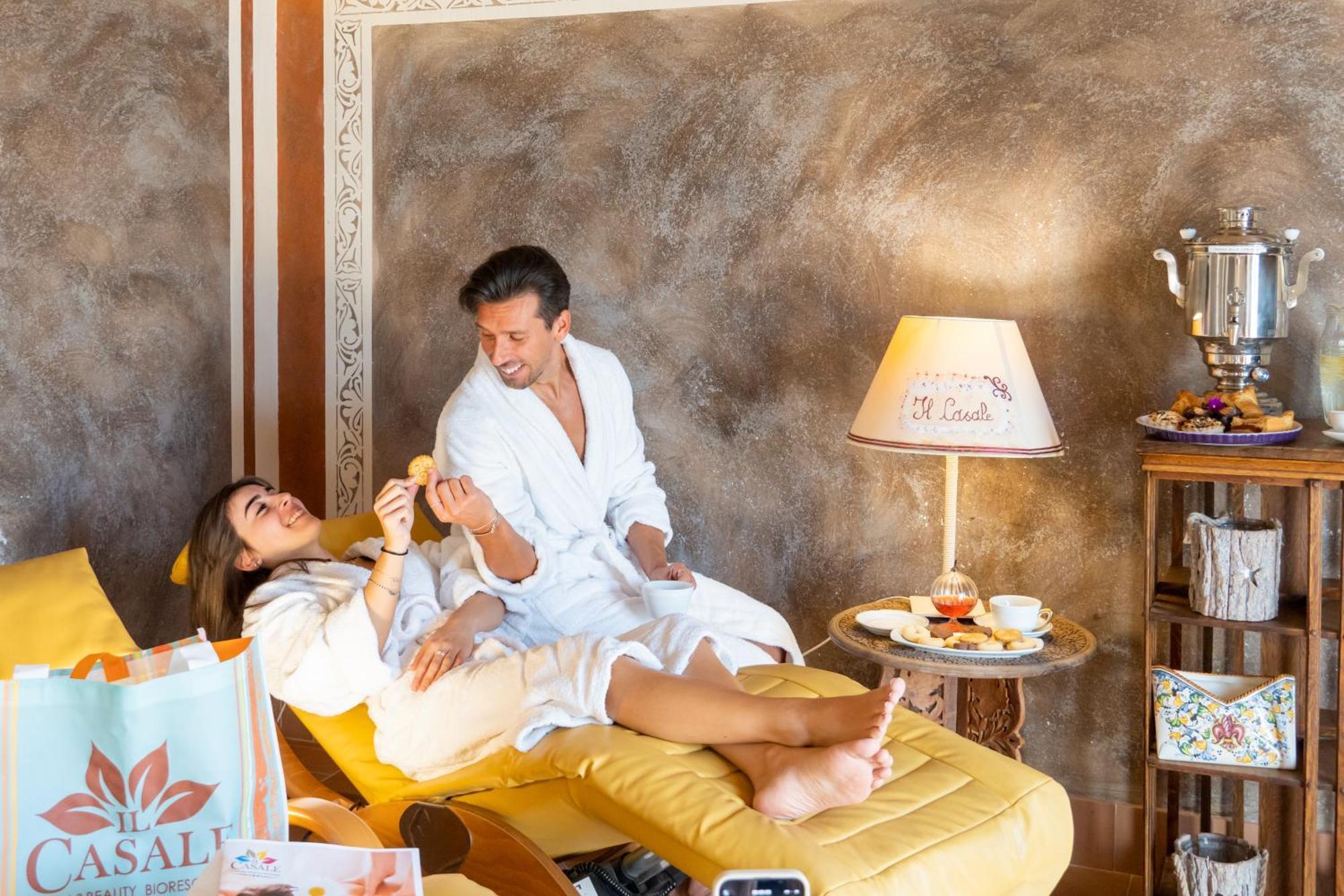 Residence Villa Il Casale - Appartamenti Wellness E Piscina Riscaldata 토보산지아코모 외부 사진