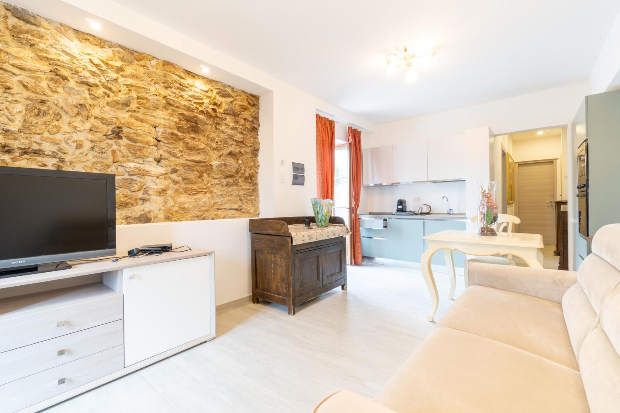 Residence Villa Il Casale - Appartamenti Wellness E Piscina Riscaldata 토보산지아코모 외부 사진