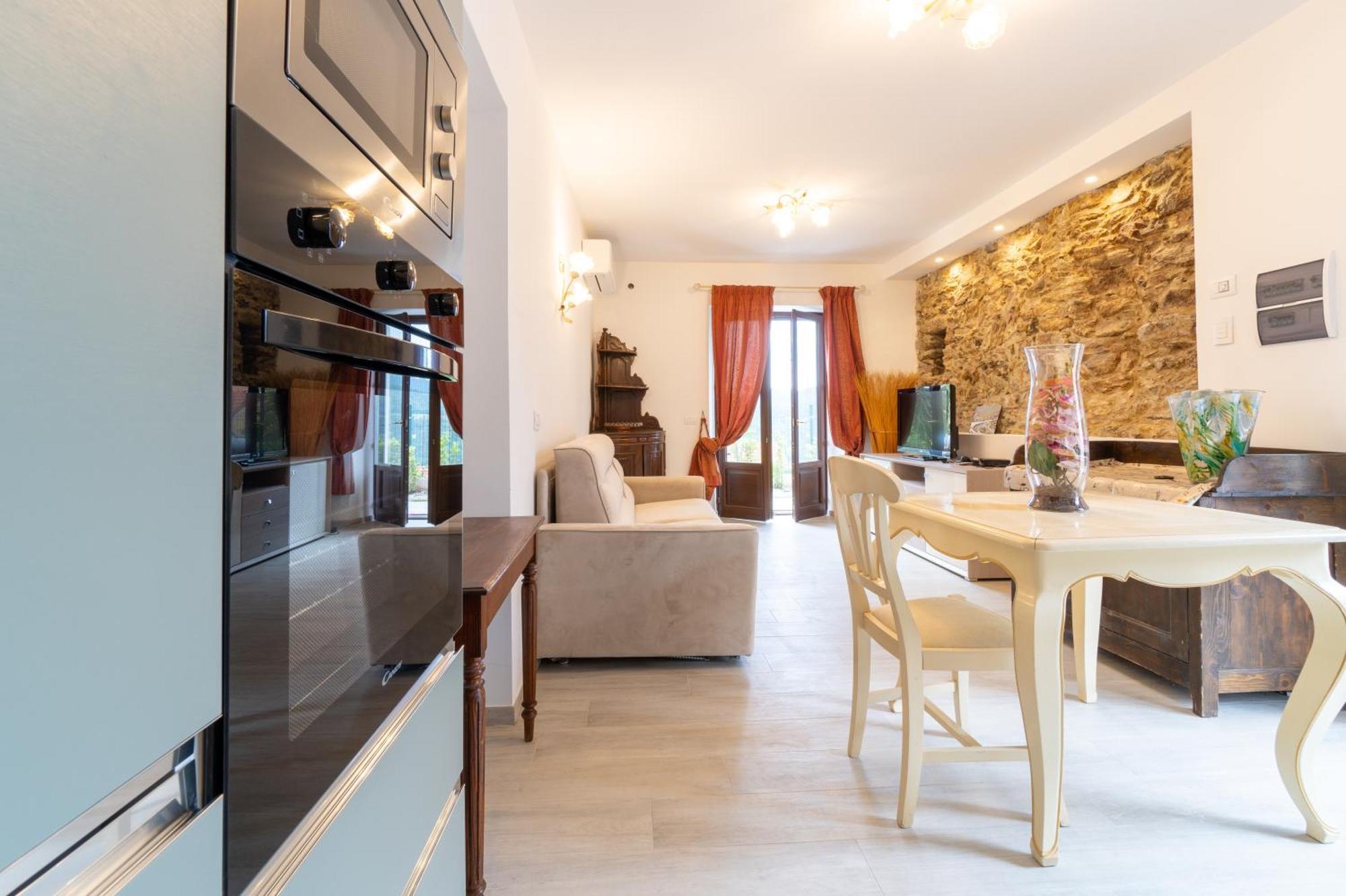 Residence Villa Il Casale - Appartamenti Wellness E Piscina Riscaldata 토보산지아코모 외부 사진