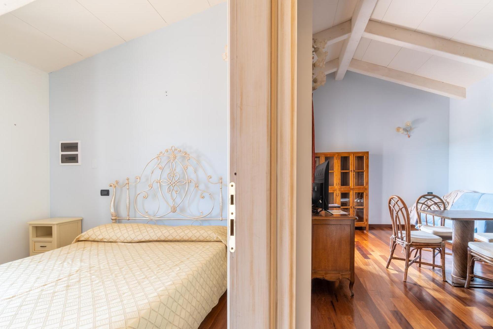 Residence Villa Il Casale - Appartamenti Wellness E Piscina Riscaldata 토보산지아코모 외부 사진